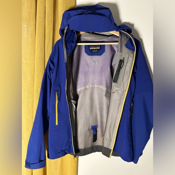 Patagonia Jacket - Picture 2 of 6